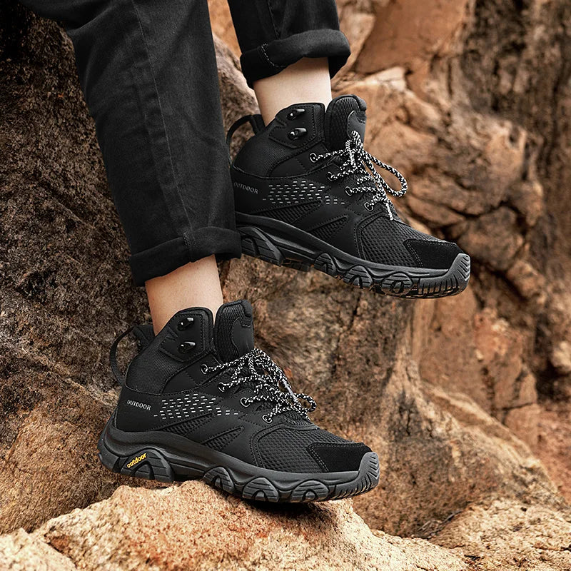 AVENTRA OUTDOOR BOOTS